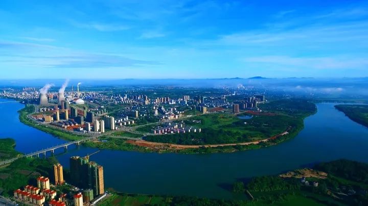 省考核组来贵溪考核城市功能与品质提升工作